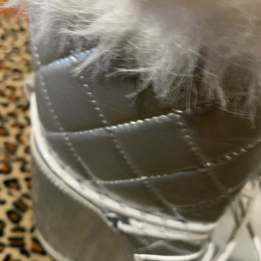 Boots - Picture 2 of 7